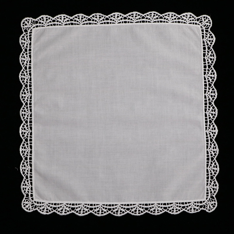 D003 Lenços de Renda Brancos 1 - Monogrammed Handkerchief avaliação e preço