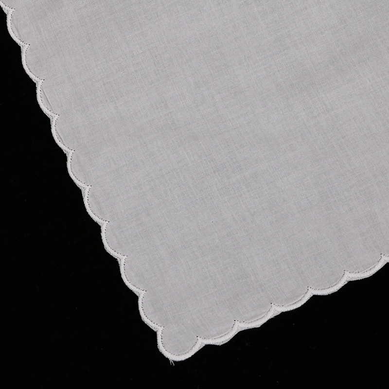 Lenços de algodão branco com b - Monogrammed Handkerchief avaliação e preço