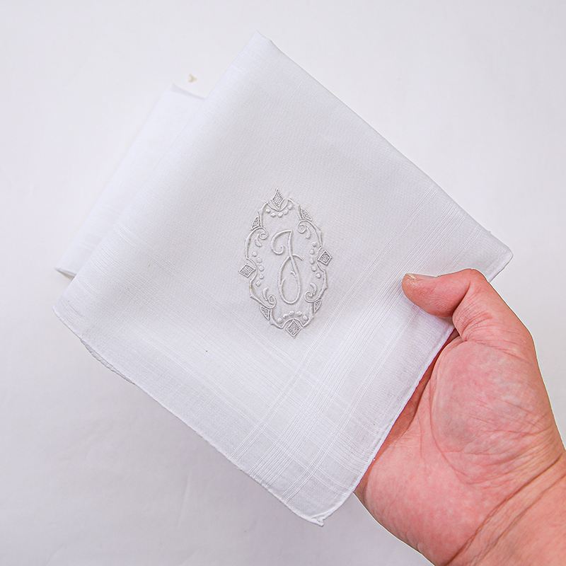 Elegante Lenço de Linho Puro I - Monogrammed Handkerchief avaliação e preço