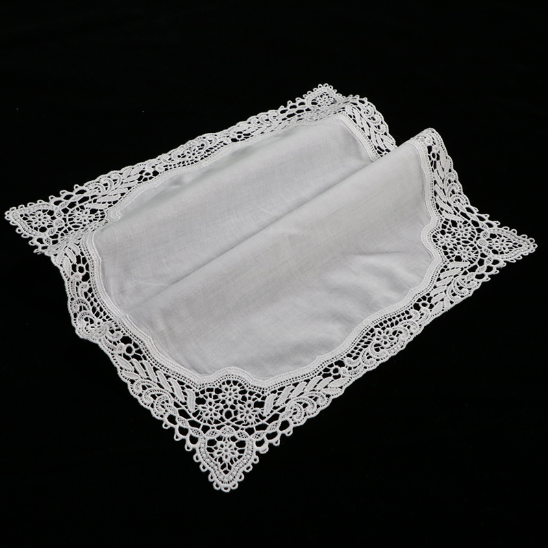 A009 Lenços de Renda Brancos 1 - Monogrammed Handkerchief avaliação e preço